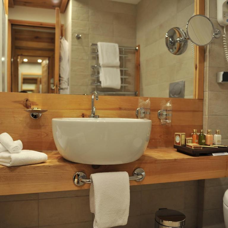 Bianca Resort & Spa - Standardna Dvokrevetna Soba sa Bračnim Krevetom - 5