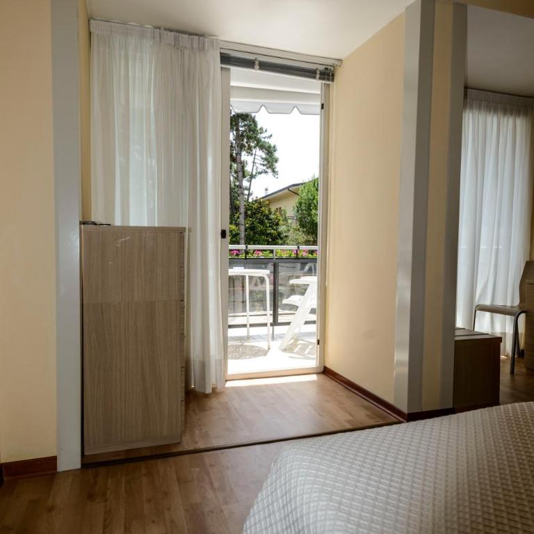 Hotel Eurovil Garni - Camera Tripla Comfort - 1
