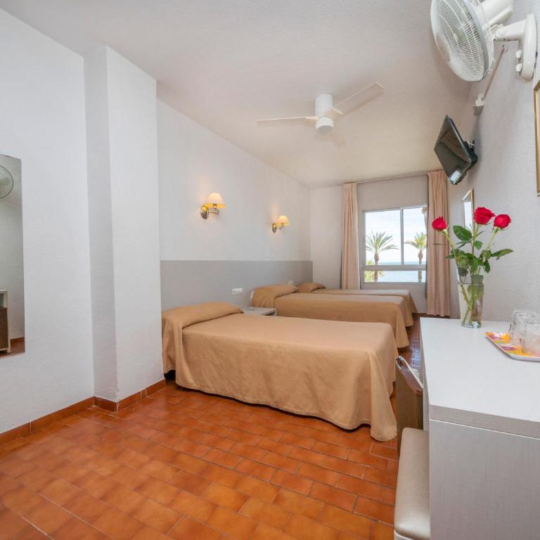 Hostal Velilla - Habitación Triple - 1