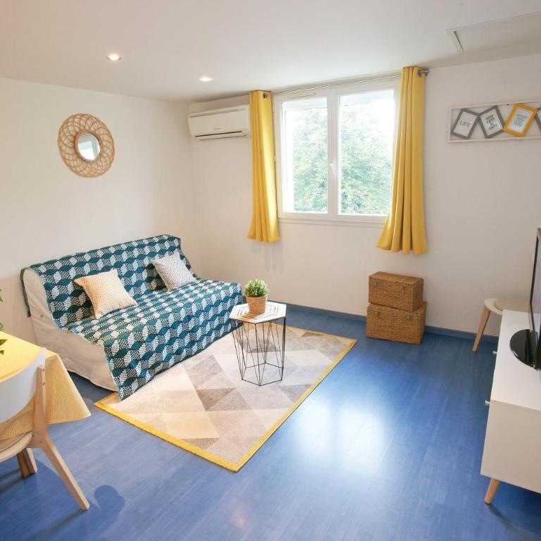 T2 idéal curiste ou vacanciers au centre de Cambo - One-Bedroom Apartment - 1