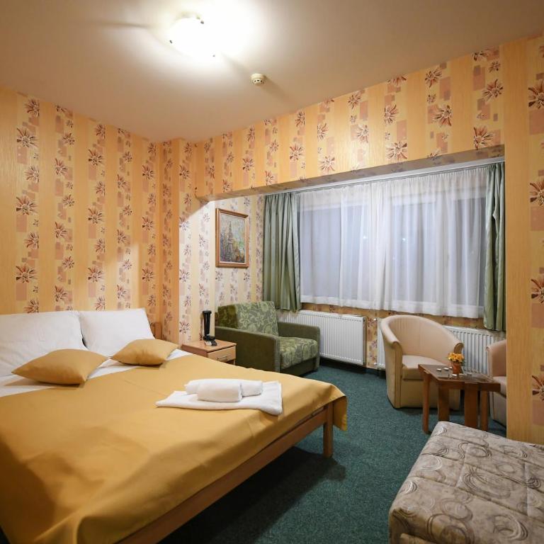Hotel Slodes - Superior Dvokrevetna Soba sa Bračnim Krevetom i Spa Kadom - 2