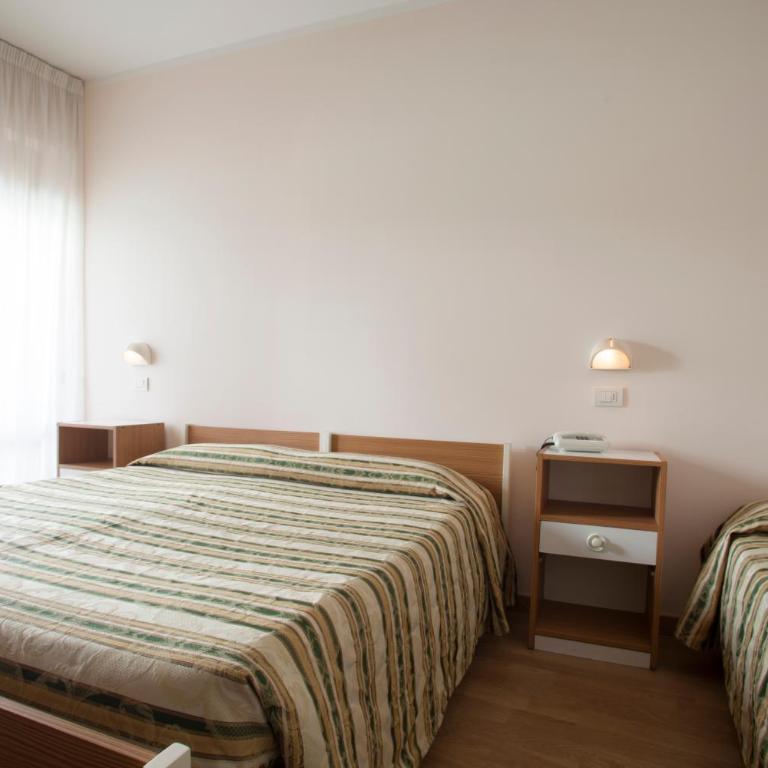 Hotel Cecco - Camera Tripla - 4