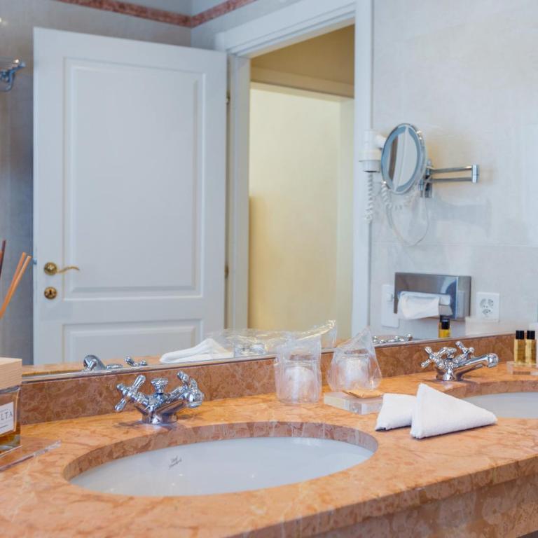 Parkhotel Delta, Wellbeing Resort - Camera Matrimoniale Deluxe con Balcone e Accesso Spa - 2