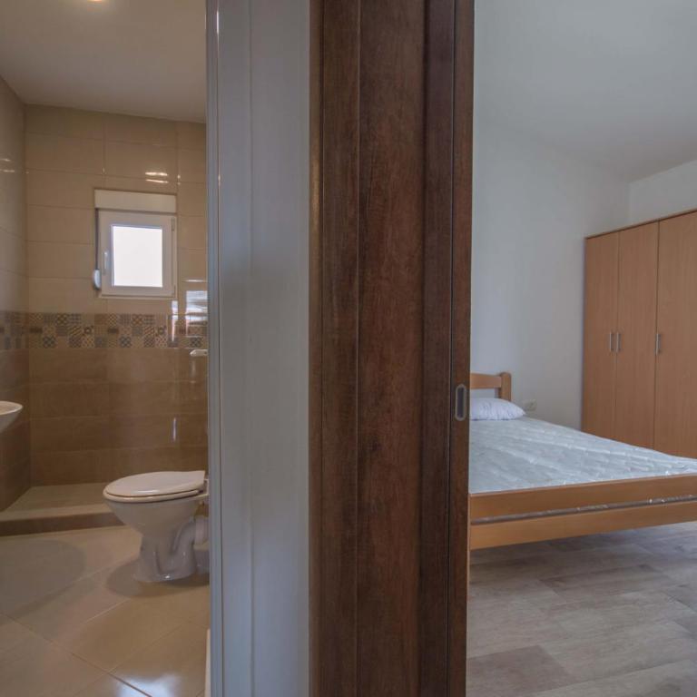 Jugoslovenska - Two-Bedroom Apartment - 16