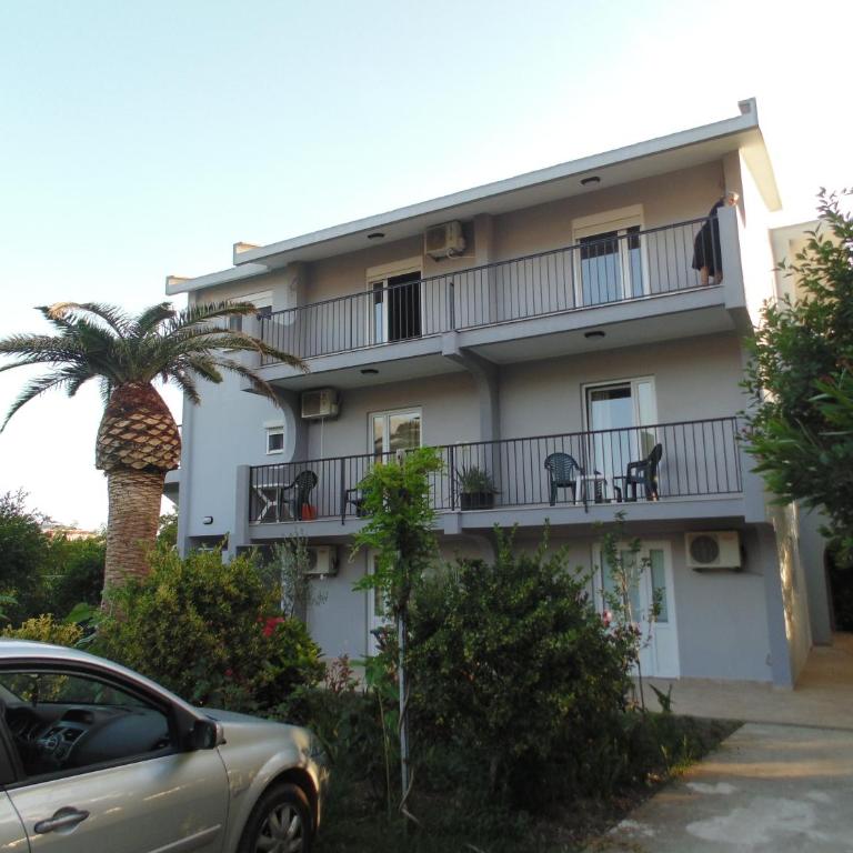 Jugoslovenska - Two-Bedroom Apartment - 23