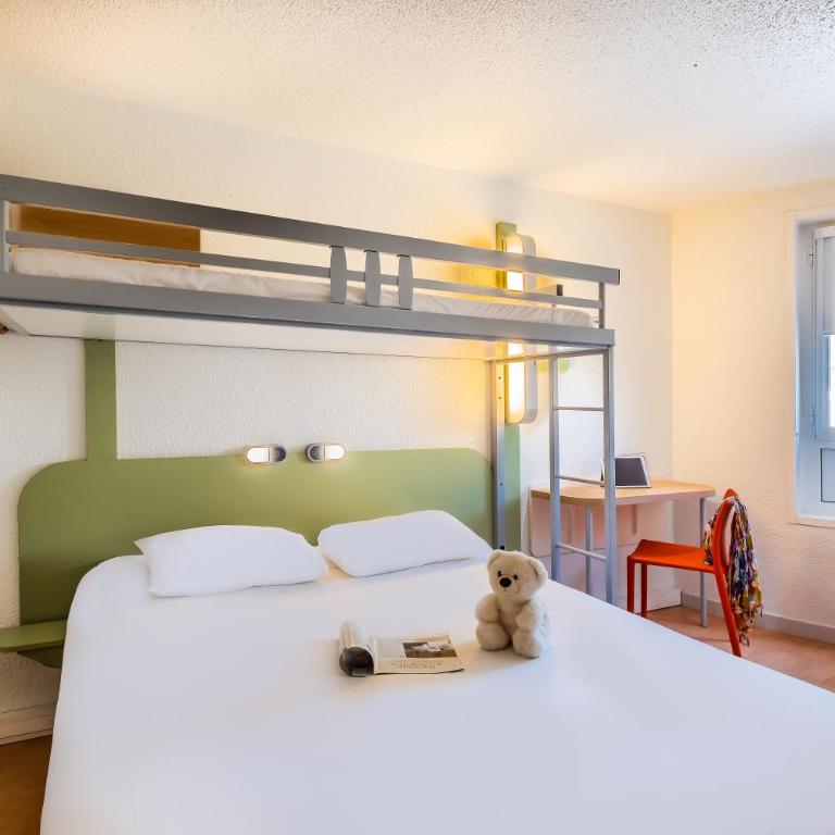ibis budget Limoges Centre Gare - Chambre Triple avec 1 Lit Double et 1 Lit Superposé - 3