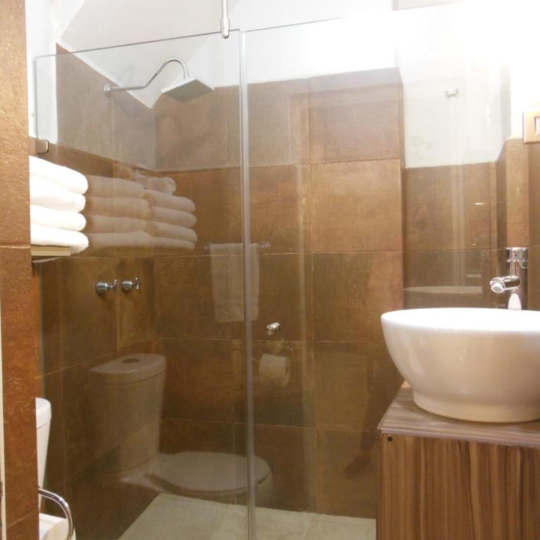 Casa El Ombligo de la Luna - Twin Room with Private Bathroom - 8