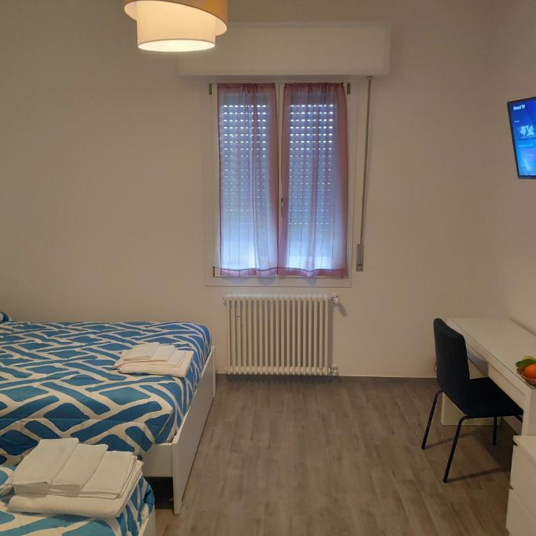Casadei Guest House Stazione Bologna - Camera Quadrupla - 7