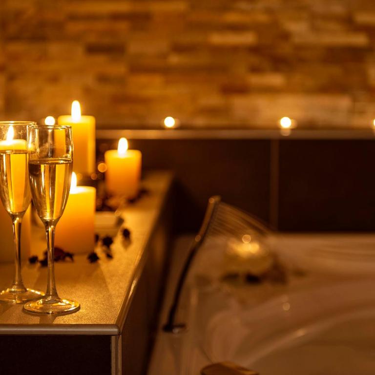 Five Rooms Rome Guesthouse - Luxury Double Room with Spa Bath - 5