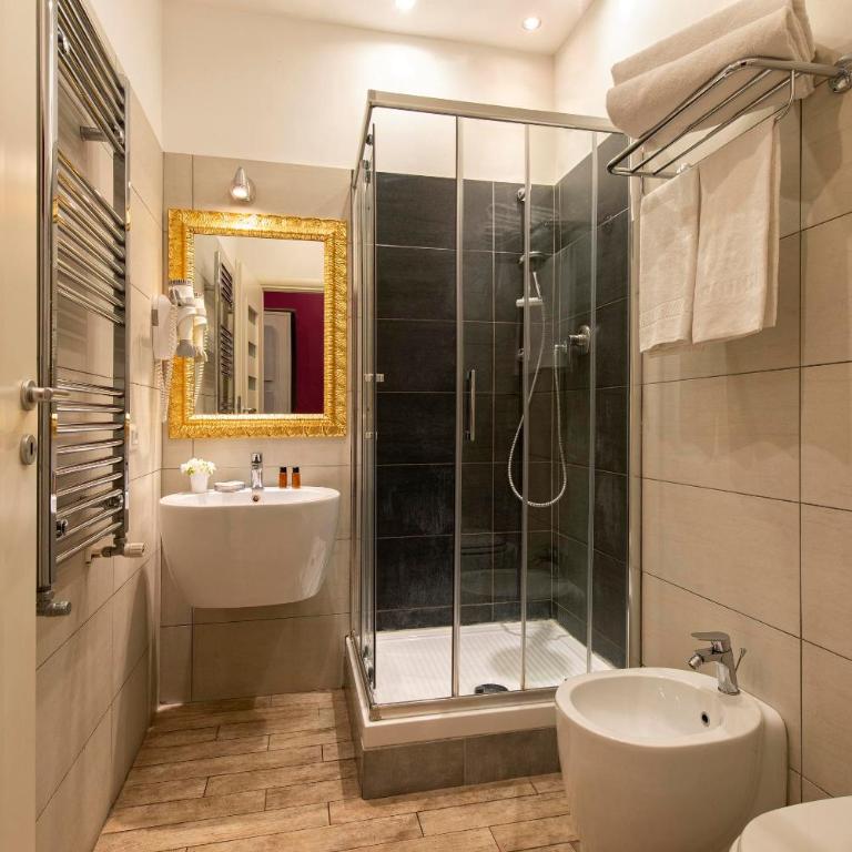 Five Rooms Rome Guesthouse - Double or Twin Room - 8