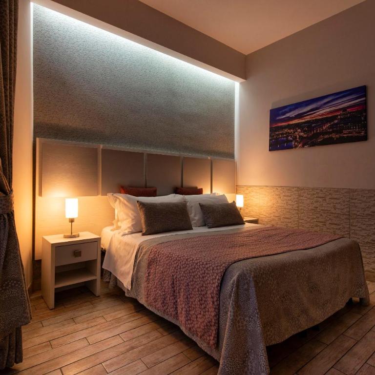 Five Rooms Rome Guesthouse - Double or Twin Room - 6