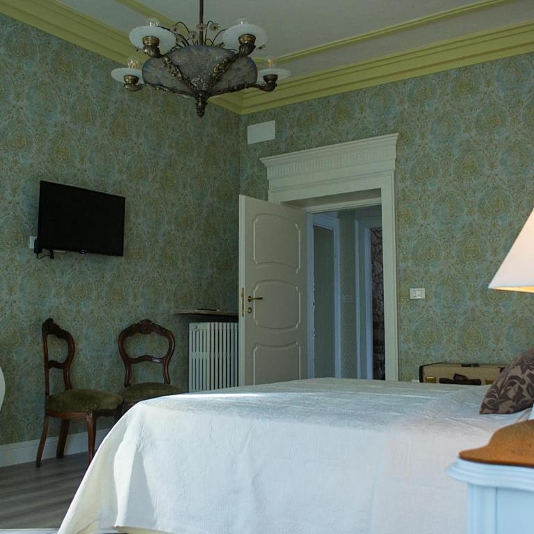 Miglioranzi Rooms - Suite with Balcony - 28
