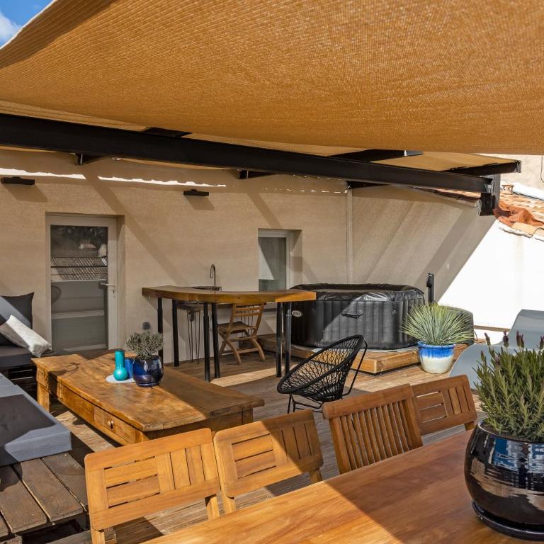 La terrasse de Tiss - Bâtiment avec Terrasse - 6 Adultes - 5
