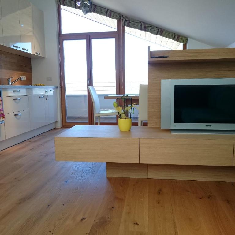 VILLA MILLY - Appartamento con Balcone - 13