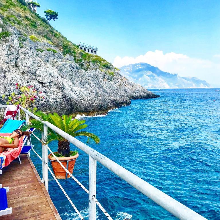 Casa Annamaria - Camera Matrimoniale Deluxe con Balcone e Vista Mare - 17