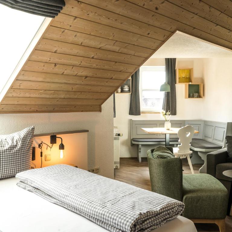 Das Nordberg Guesthouse - Doppelzimmer mit Bergblick - 3