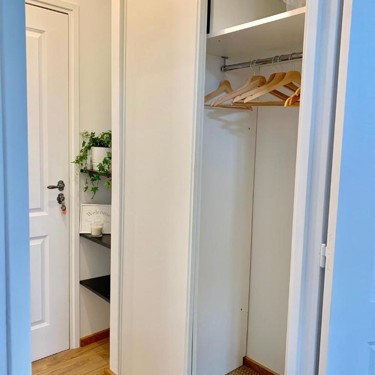 Mini-loft, Clos des Arts - parking gratuit - Studio Apartment - 25