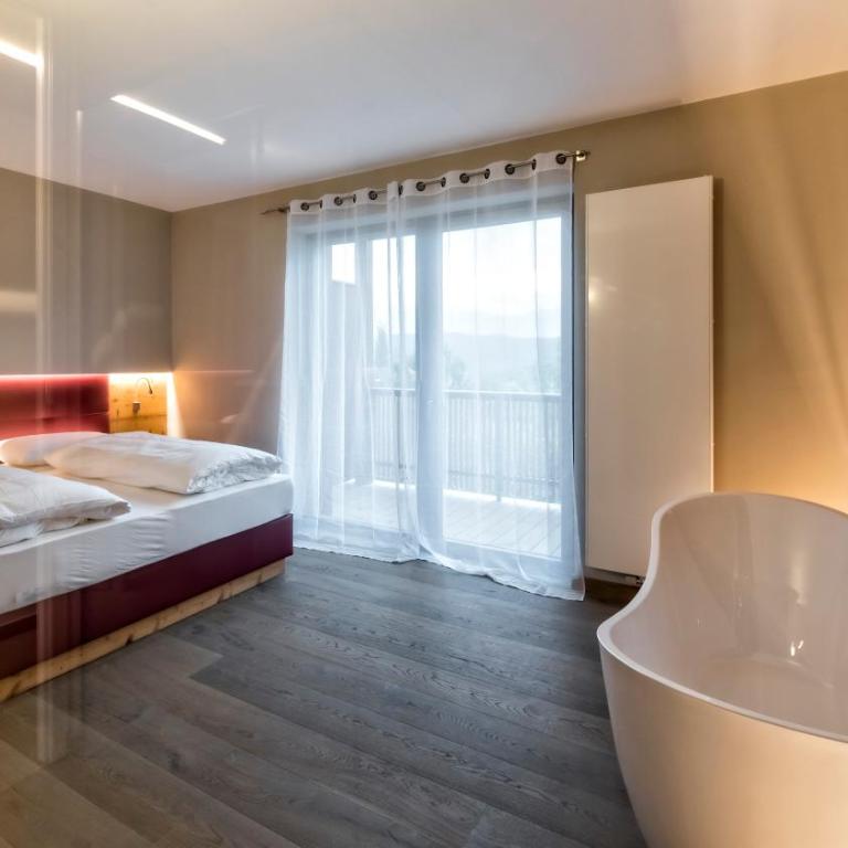 Hotel Weingut Klosterhof - Suite con Balcone - 2
