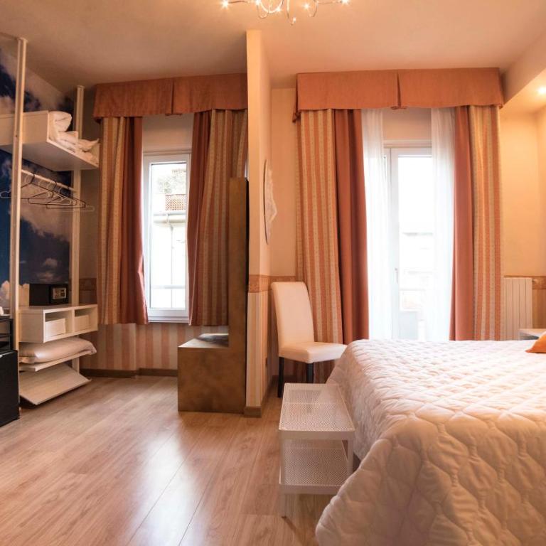 Hotel Jane - Triple Room - 4