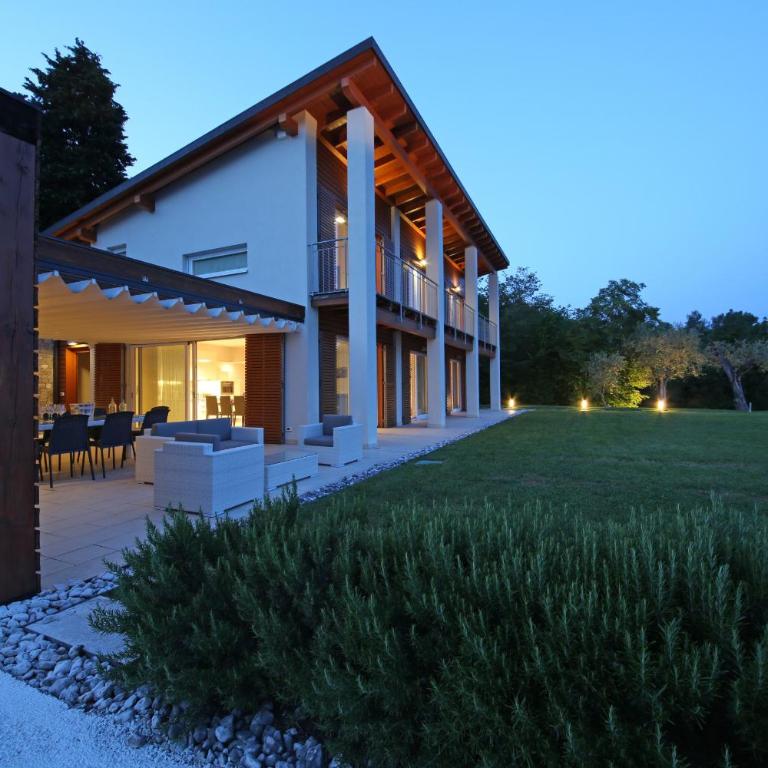 Villa Albachiara, Private Luxury villa with private pool and lake view - Villa - 7