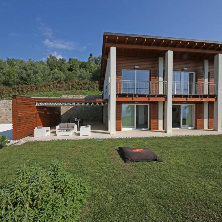 Villa Albachiara, Private Luxury villa with private pool and lake view - Villa - 13