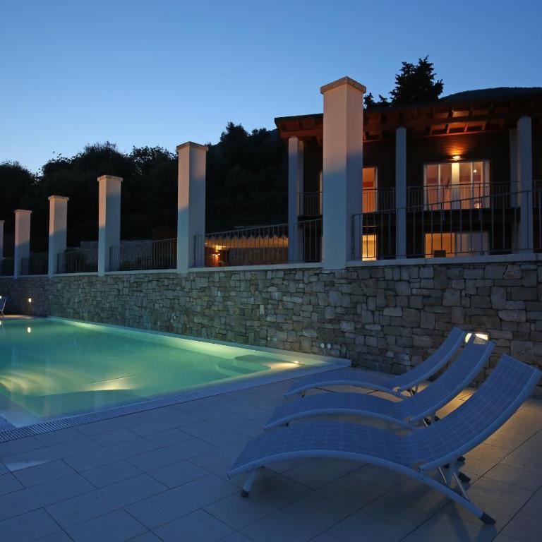 Villa Albachiara, Private Luxury villa with private pool and lake view - Villa - 20