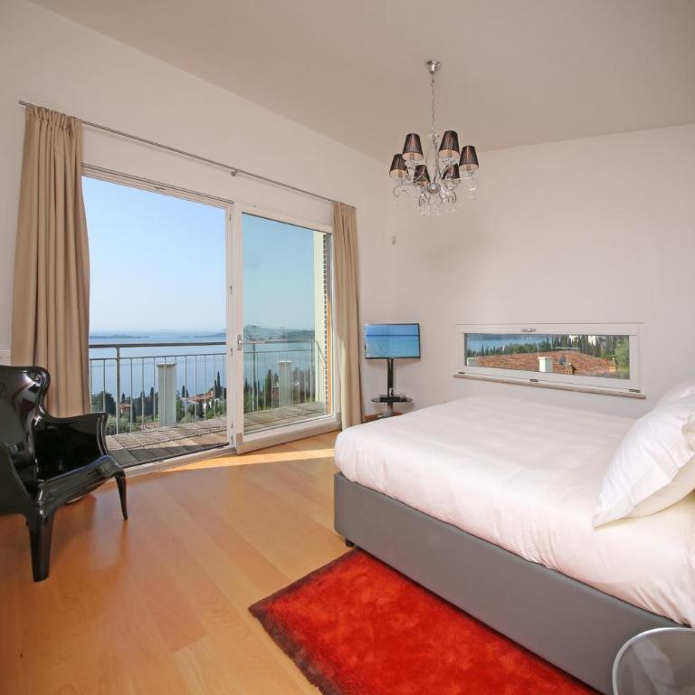 Villa Albachiara, Private Luxury villa with private pool and lake view - Villa - 34