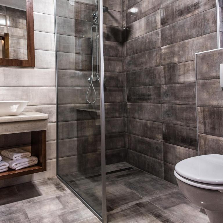 Apartments and Rooms Villa Majestic - Comfort Triple Room - 4