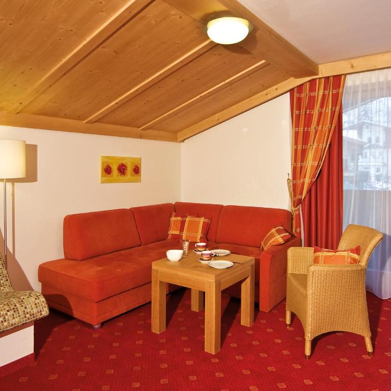 Landhotel Alpenhof Filzmoos - Familiensuite (2 Erwachsene und 3 Kinder) - 3