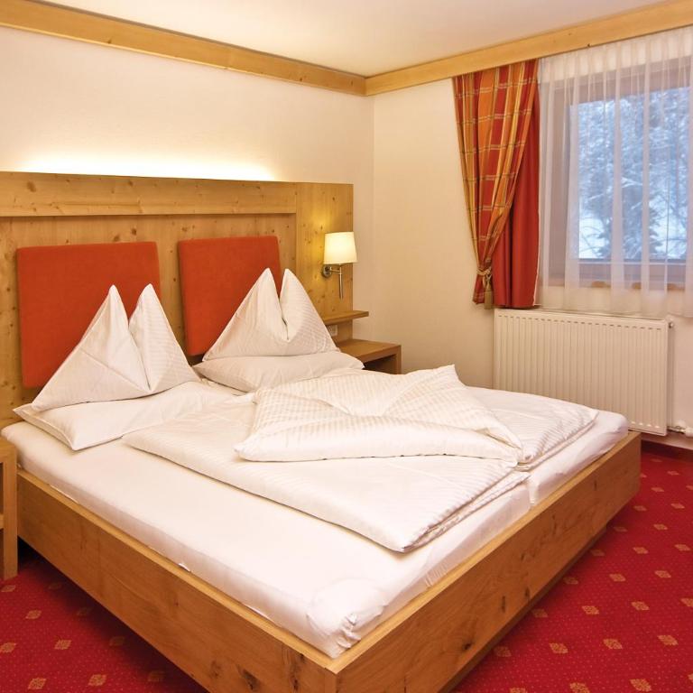 Landhotel Alpenhof Filzmoos - Familiensuite (2 Erwachsene und 3 Kinder) - 4