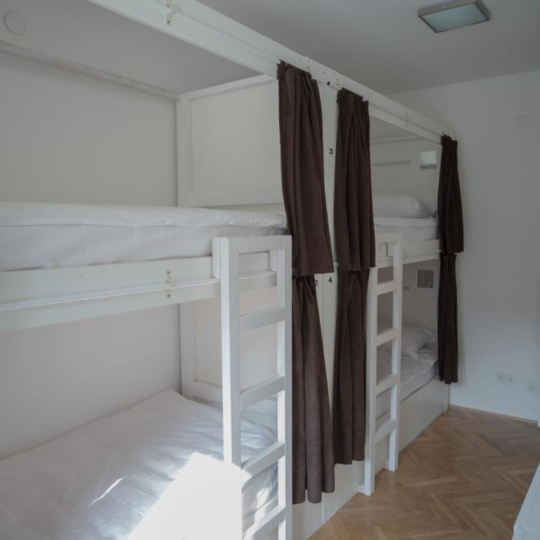 The Good Place Hostel - Krevet za Jednu Osobu u Četvorokrevetnoj Spavaonici - 4