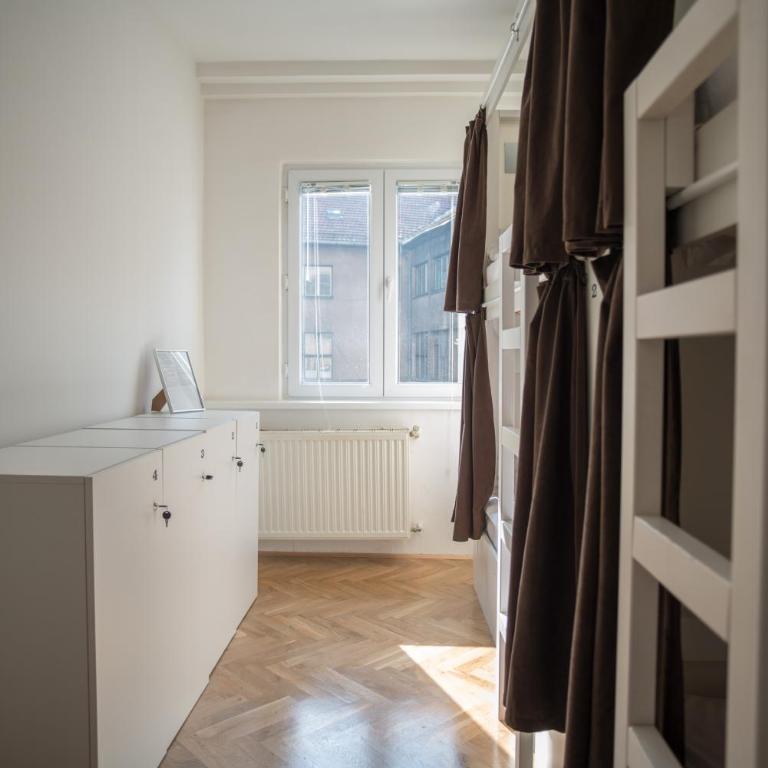 The Good Place Hostel - Krevet za Jednu Osobu u Četvorokrevetnoj Spavaonici - 2