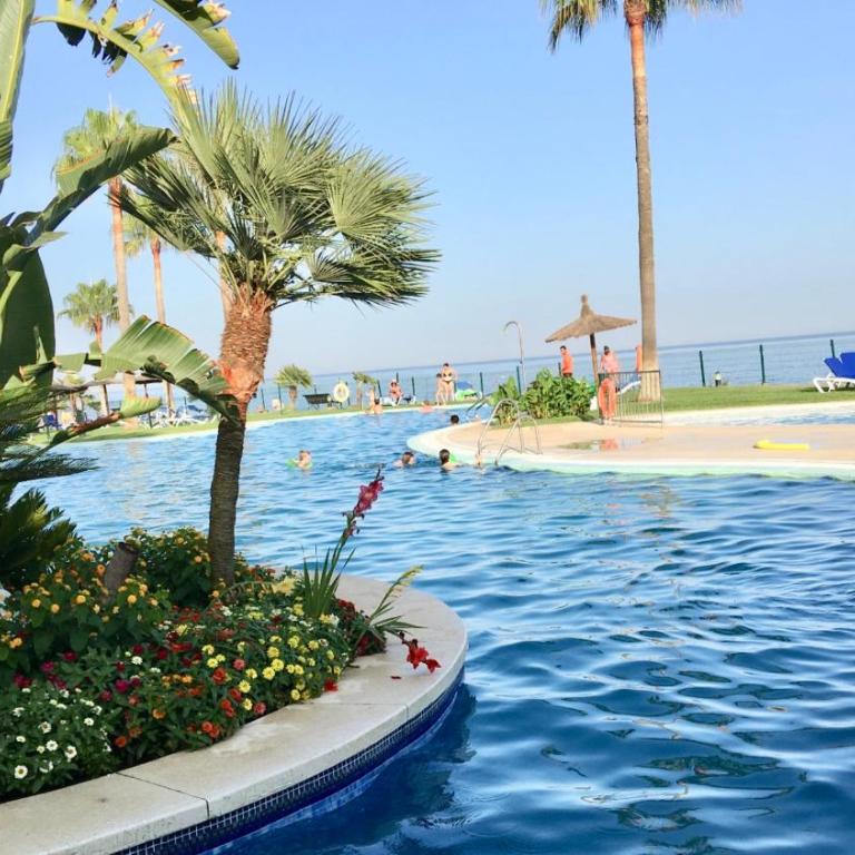 MI CAPRICHO BEACHFRONT- 9D Apartment with sea views - Costa del Sol - Apartamento de 2 dormitorios - 55