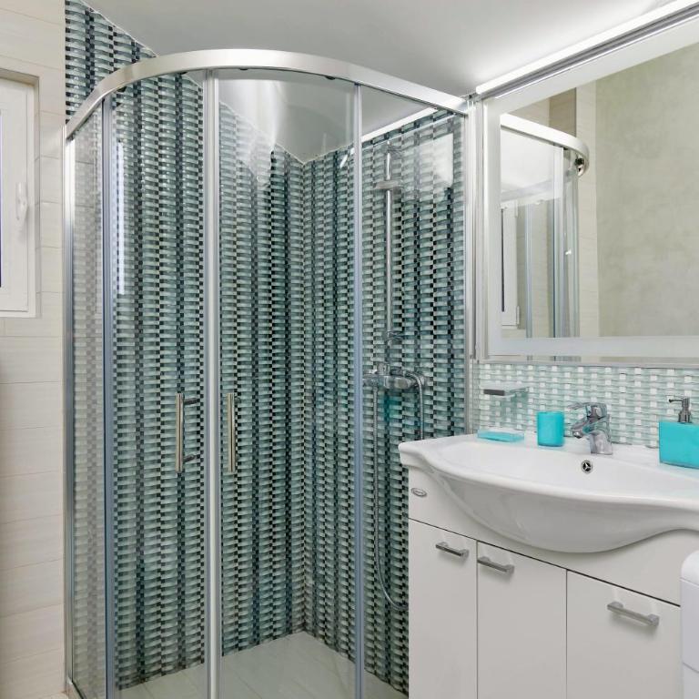 Bayview Apartments Tivat Montenegro - Studio with Sea View - 33