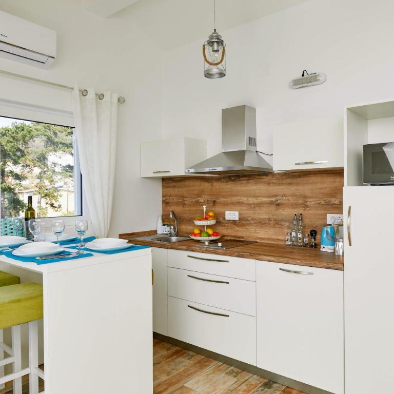 Bayview Apartments Tivat Montenegro - Studio with Sea View - 10