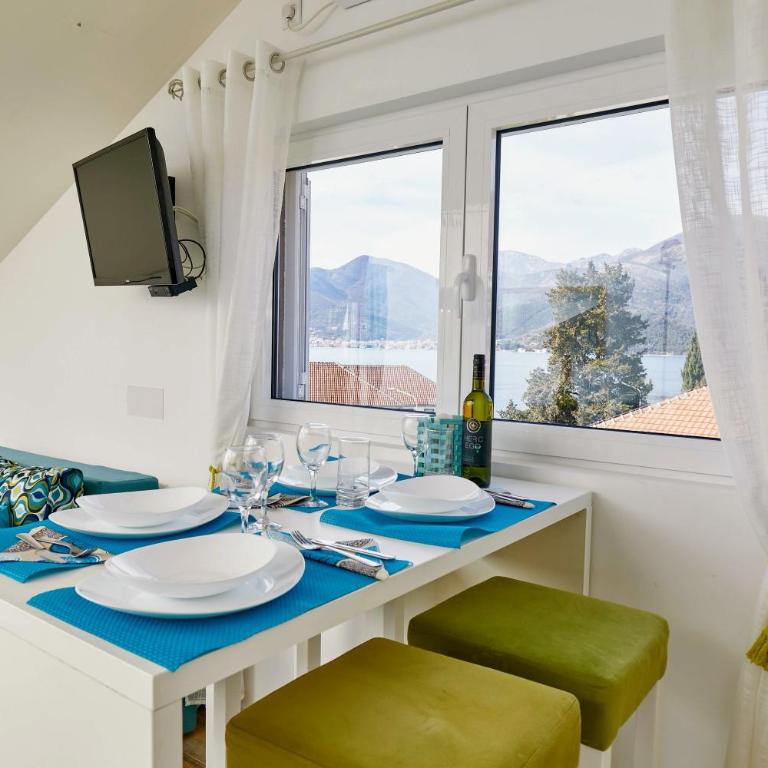 Bayview Apartments Tivat Montenegro - Studio with Sea View - 25