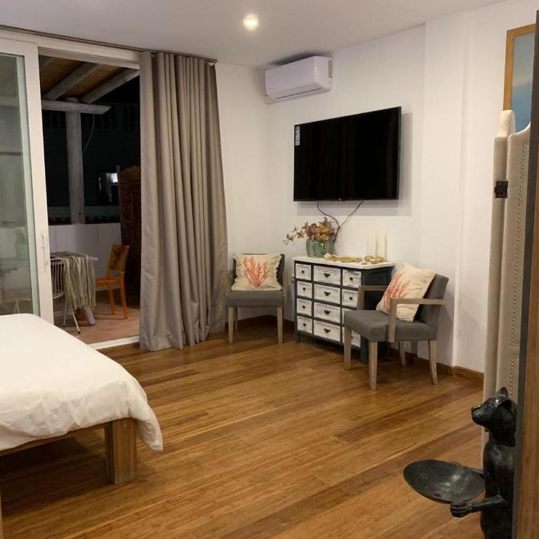 BEACH ATTIC - Three-Bedroom Apartment - 22