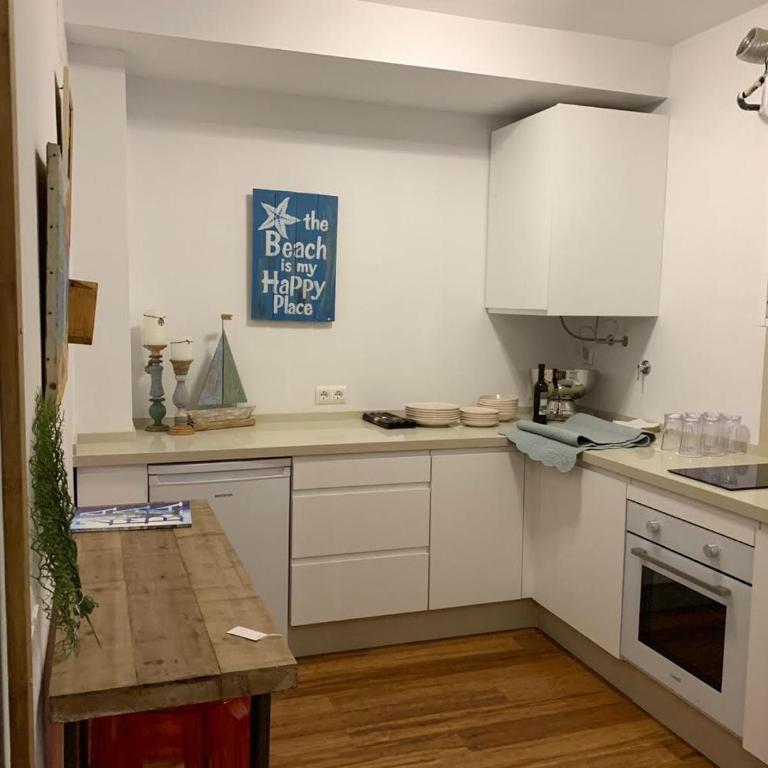 BEACH ATTIC - Three-Bedroom Apartment - 32