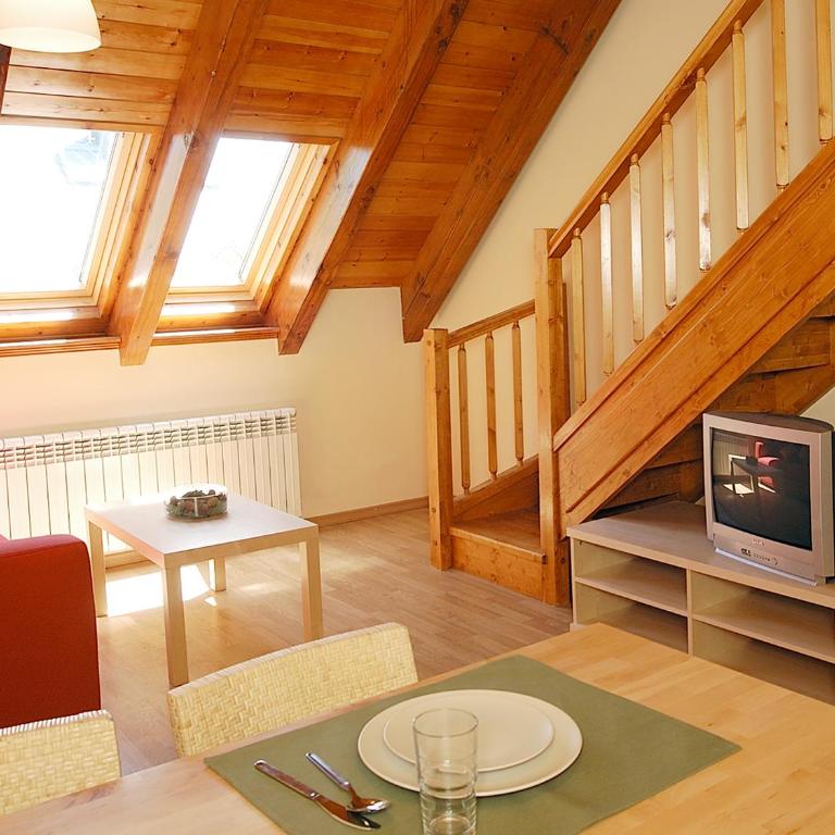 Aparthotel Nou Vielha - Apartamento Dúplex (4 adultos) - 2