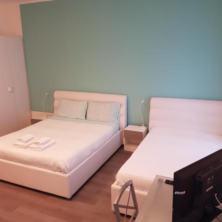 B&B Porto Vecchio ROOMS - Stazione Centrale Trieste - Ampia Camera Matrimoniale - 5