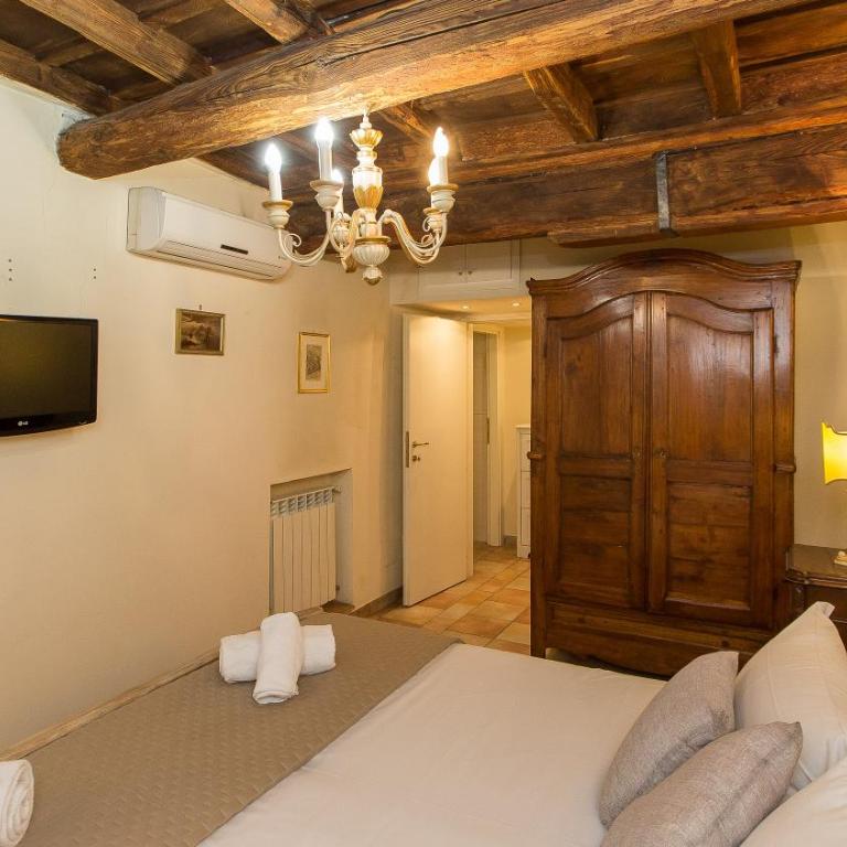 Rental in Rome Falegnami - One-Bedroom Apartment - 4