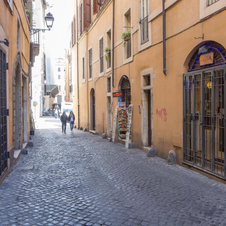 Rental in Rome Falegnami - One-Bedroom Apartment - 21