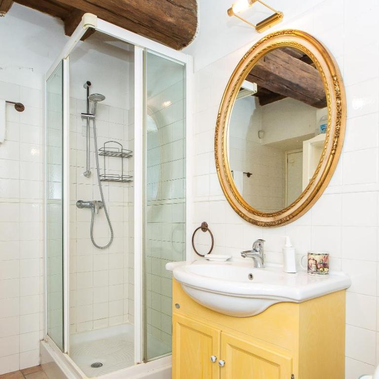 Rental in Rome Falegnami - One-Bedroom Apartment - 18