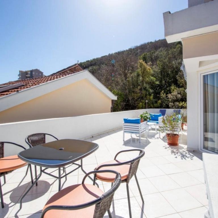 Apartments Villa Jovovic - Apartman s 1 Spavaćom Sobom i Balkonom - 7