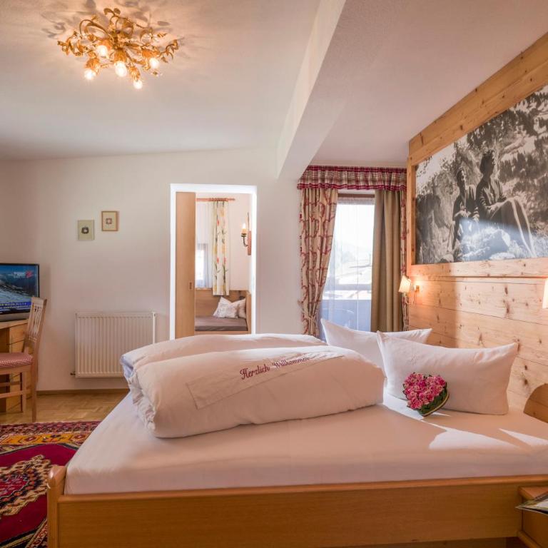 Hotel Viktoria & Landhaus Joggl - Großes Doppelzimmer - 4
