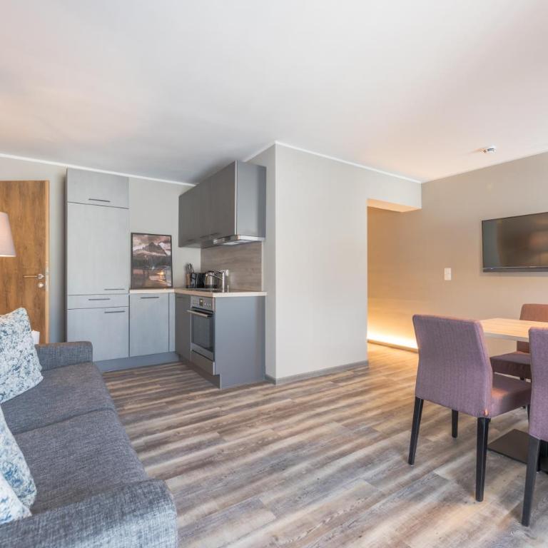 LakeSide Apartments Seefeld - Deluxe Apartment mit Balkon - 6