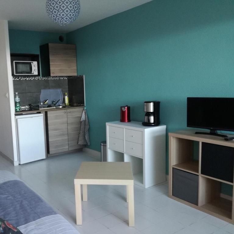 483 Chemin de Saint-Clair - Studio with Sea View - 6