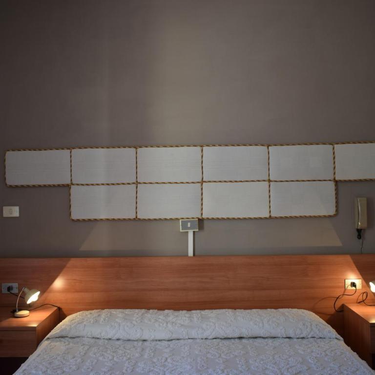 Albergo Al Pescatore - Camera Matrimoniale con Balcone - 20