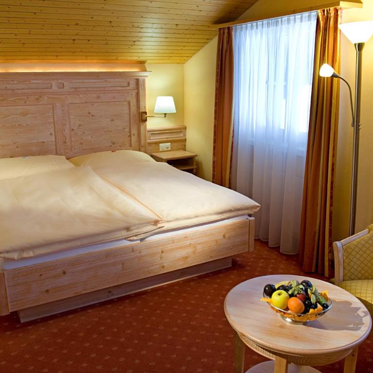 Hotel Restaurant Waldhaus - Doppelzimmer mit Gartenblick - 7