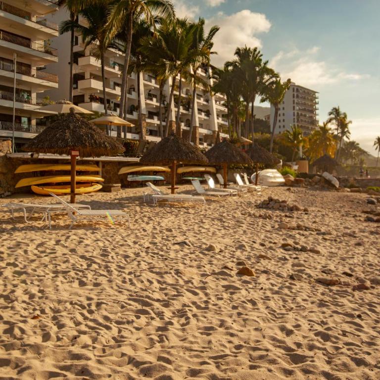 Ocean Front, 3 bedroom, 3 bathroom, Casa Natalia, Playa Esmeralda - Apartamento de 3 dormitorios - 37